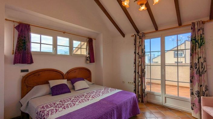 Image No.33-4 Bed Villa for sale