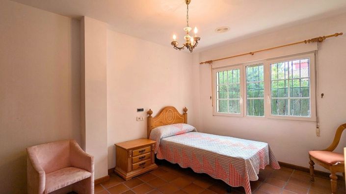 Image No.34-4 Bed Villa for sale