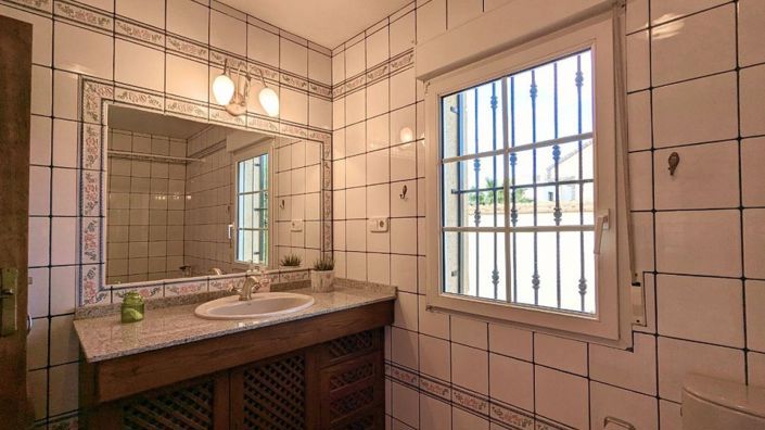 Image No.39-4 Bed Villa for sale