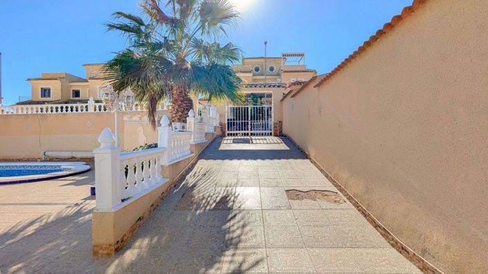 Image No.13-3 Bed Villa for sale
