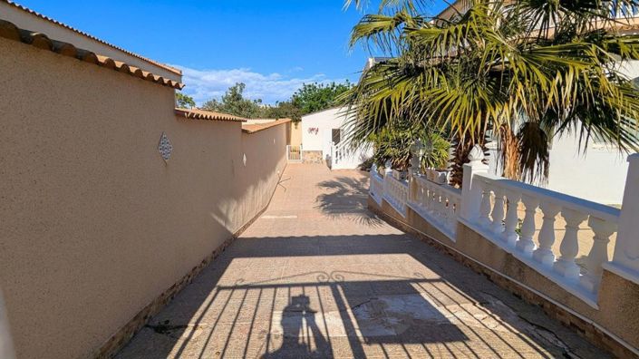 Image No.14-3 Bed Villa for sale
