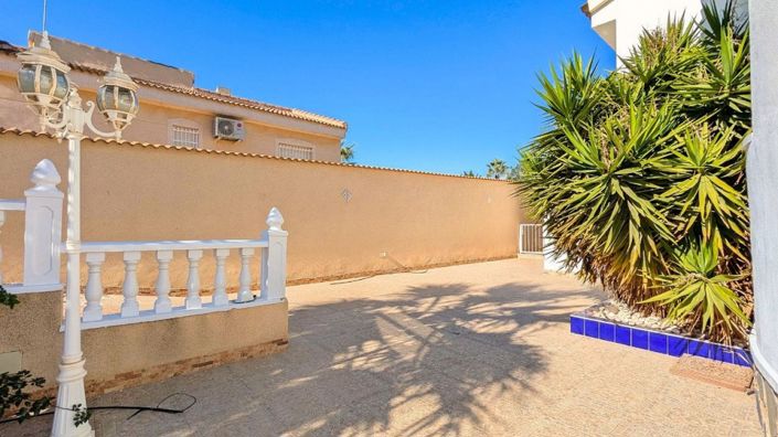 Image No.16-3 Bed Villa for sale