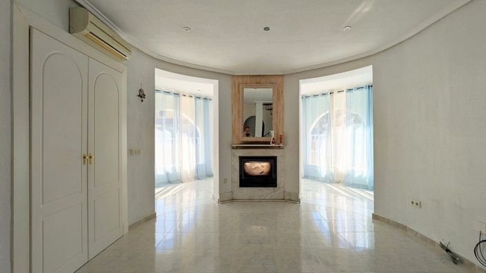 Image No.25-3 Bed Villa for sale