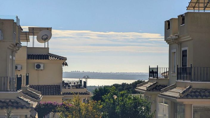 Image No.3-Villa de 3 chambres à vendre à Alicante