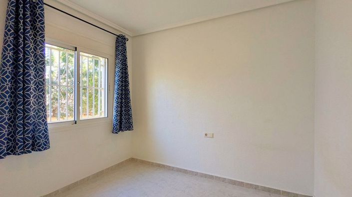 Image No.31-3 Bed Villa for sale