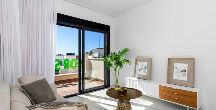 Image No.4-2 Bed Villa for sale