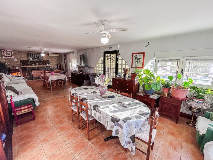 Image No.17-6 Bed Villa for sale