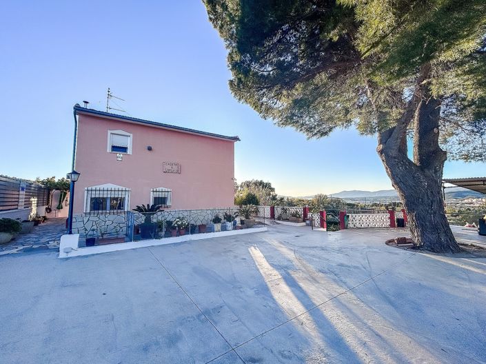 Image No.4-6 Bed Villa for sale