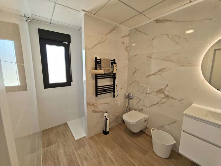 Image No.31-4 Bed Villa for sale