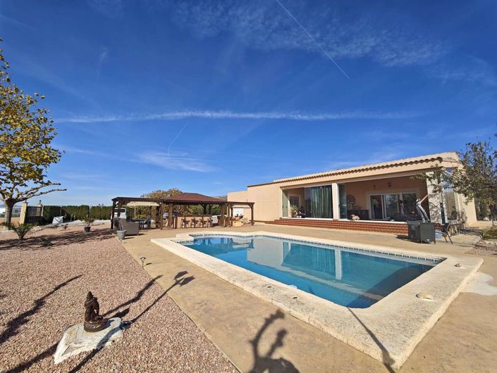 Image No.3-3 Bed Villa for sale