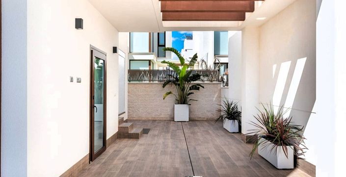 Image No.25-5 Bed Villa for sale