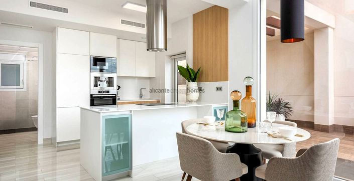 Image No.9-Villa de 5 chambres à vendre à Los Montesinos