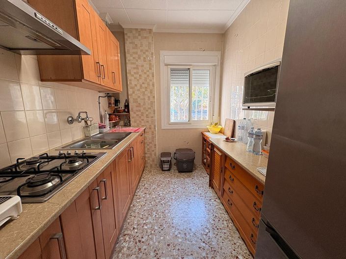 Image No.10-3 Bed Country House for sale