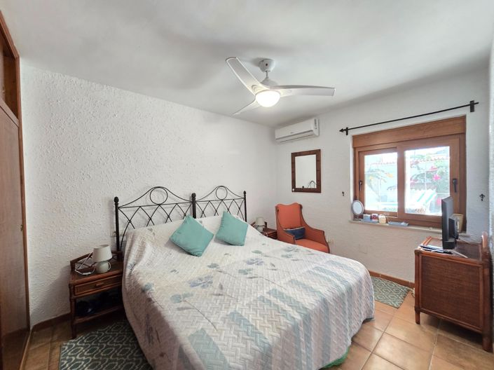 Image No.42-5 Bed Villa for sale