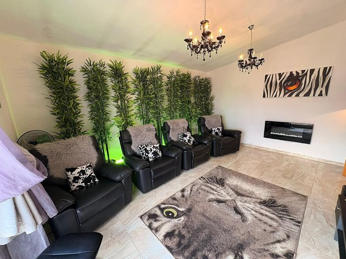 Image No.29-Villa de 8 chambres à vendre à Castalla