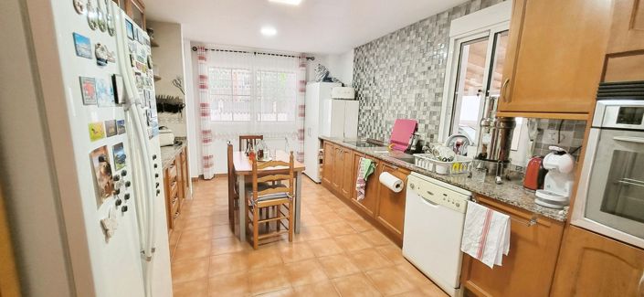 Image No.18-3 Bed Villa for sale