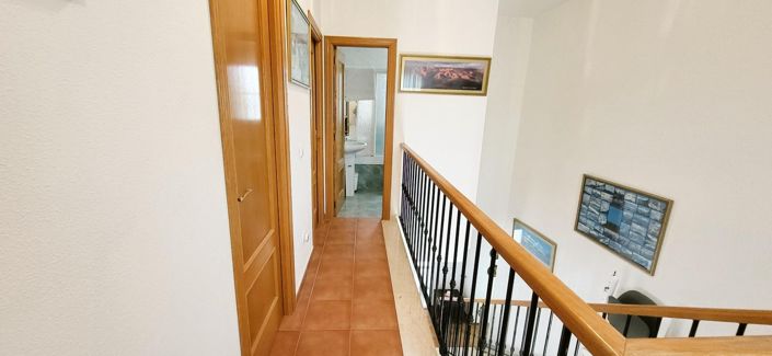 Image No.36-3 Bed Villa for sale