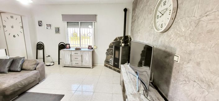 Image No.11-3 Bed Townhouse for sale