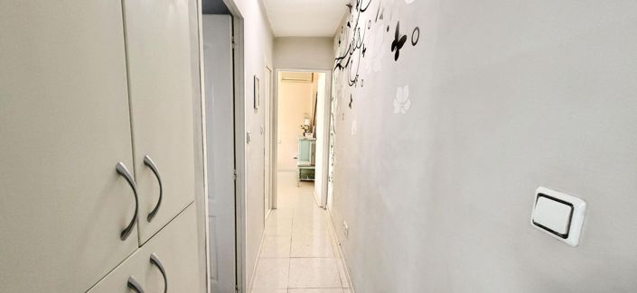 Image No.19-3 Bed Townhouse for sale