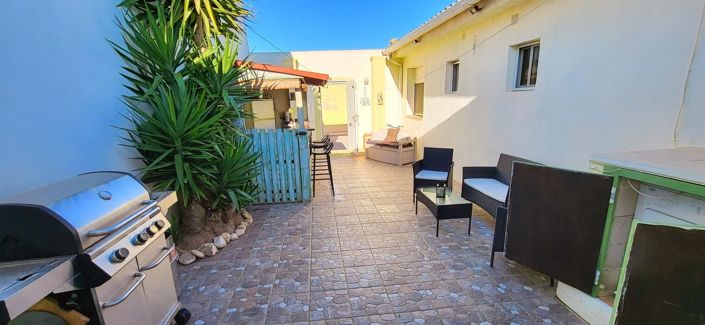 Image No.28-3 Bed Townhouse for sale