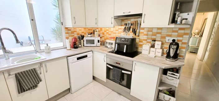 Image No.4-3 Bed Townhouse for sale