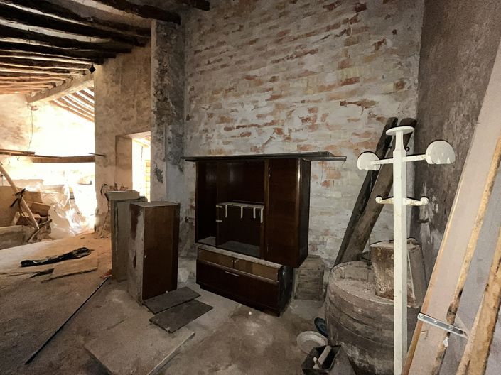 Image No.17-4 Bed Country House for sale