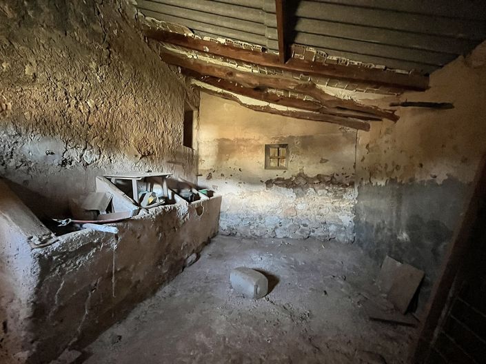 Image No.22-4 Bed Country House for sale