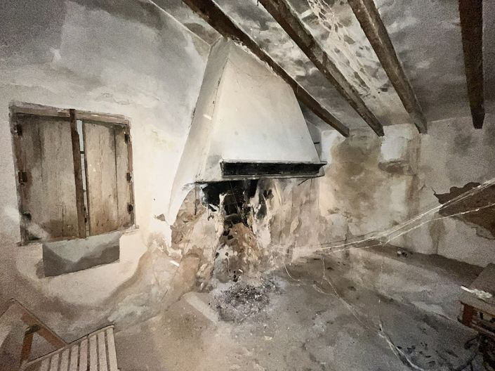 Image No.24-4 Bed Country House for sale