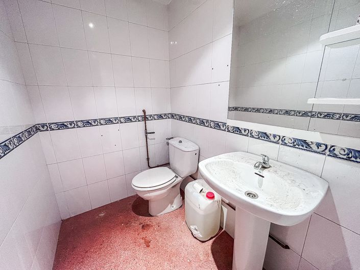 Image No.18-Commercial for sale