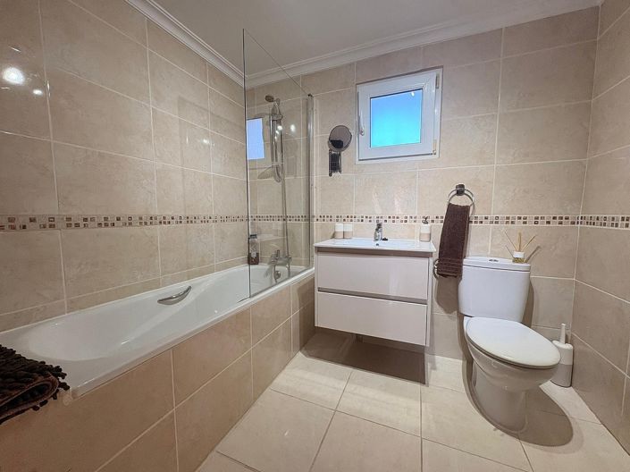 Image No.9-Maison de campagne de 3 chambres à vendre à Caudete