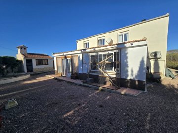 Villa de 3 chambres à vendre à Castalla