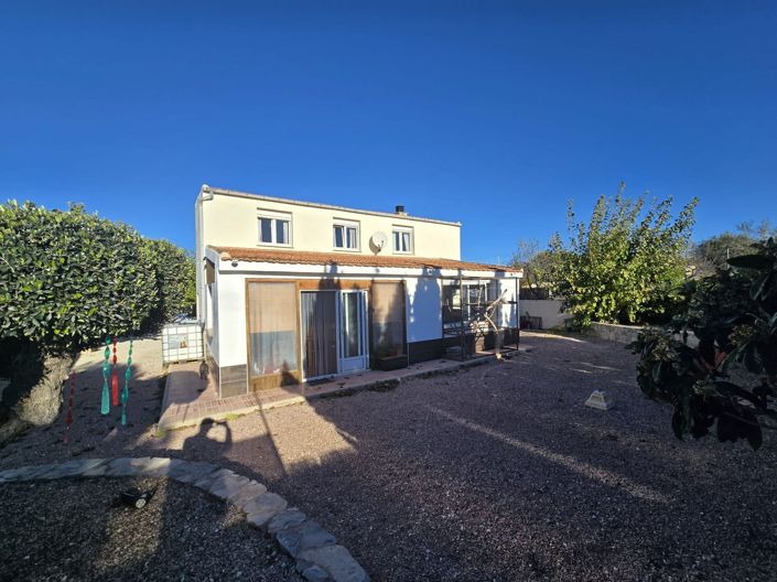 Image No.7-Villa de 3 chambres à vendre à Castalla