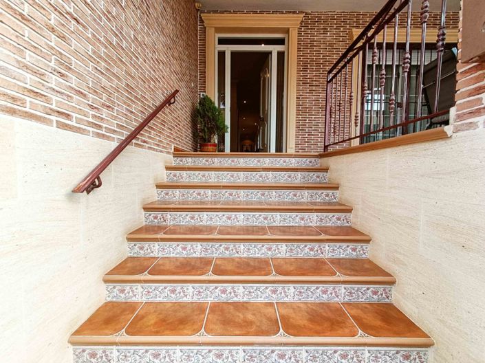 Image No.6-4 Bed Townhouse for sale