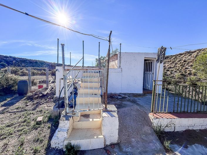 Image No.6-4 Bed Country House for sale