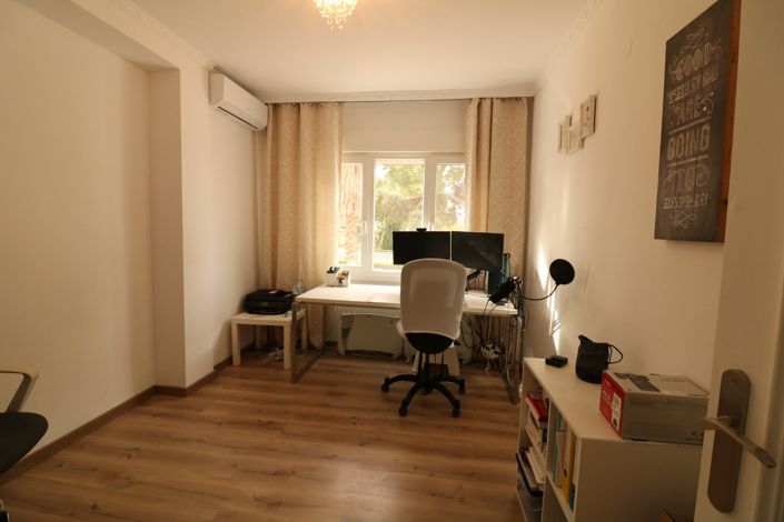 Image No.23-5 Bed Villa for sale