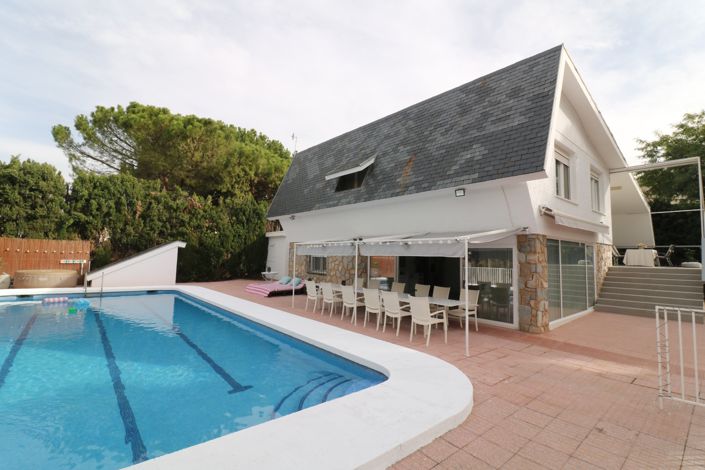 Image No.4-5 Bed Villa for sale