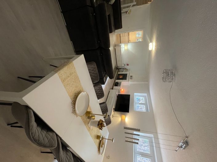 Image No.40-5 Bed Villa for sale