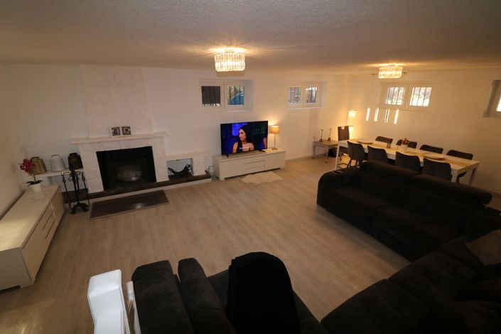 Image No.5-5 Bed Villa for sale