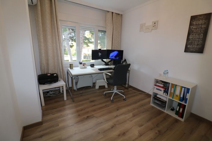 Image No.50-5 Bed Villa for sale