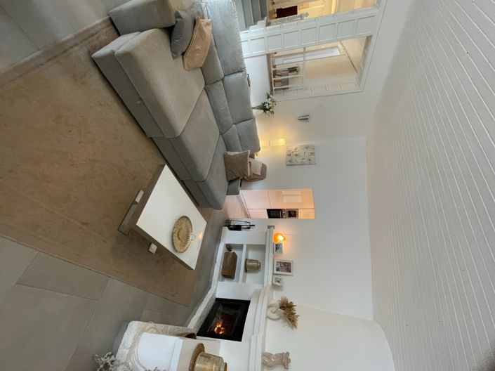 Image No.8-5 Bed Villa for sale