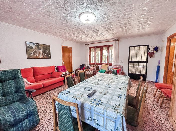 Image No.12-4 Bed Villa for sale