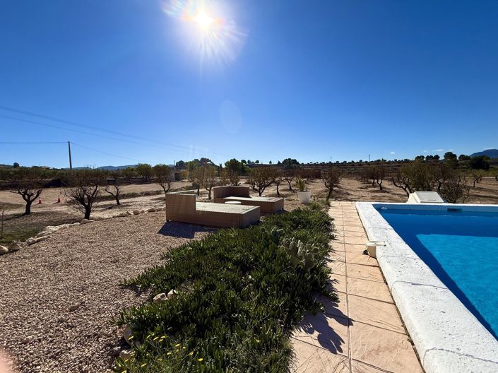 Image No.36-3 Bed Villa for sale