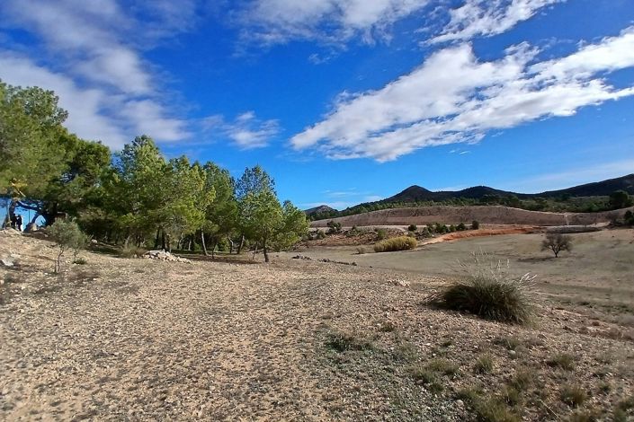 Image No.15-6 Bed Country House for sale