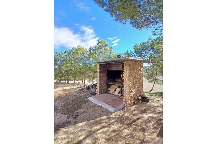 Image No.8-6 Bed Country House for sale