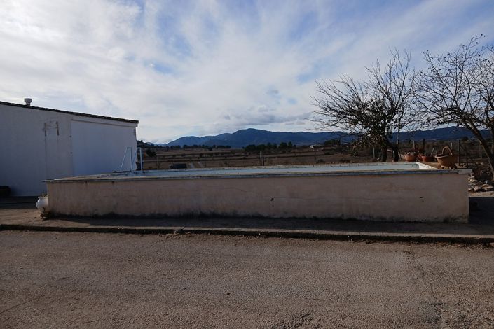 Image No.20-3 Bed Country House for sale