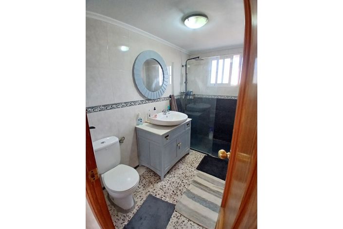 Image No.36-3 Bed Country House for sale