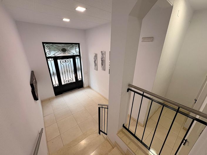 Image No.3-3 Bed Apartment for sale