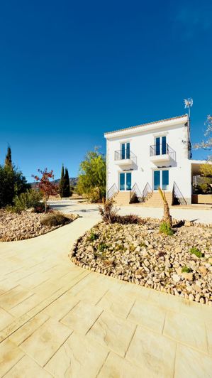 Image No.31-3 Bed Villa for sale