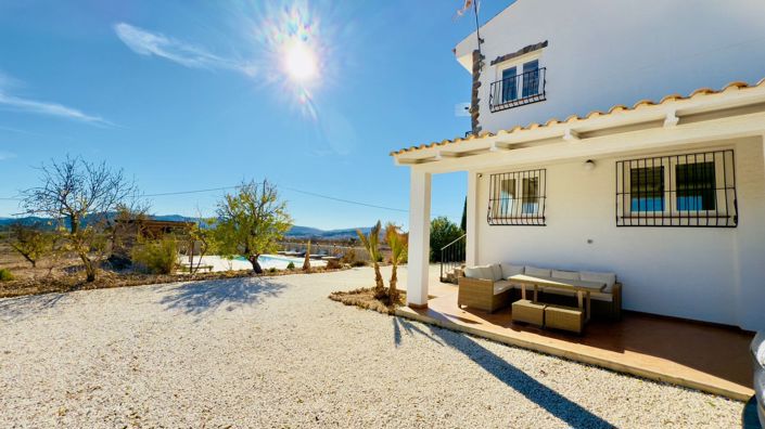 Image No.5-3 Bed Villa for sale