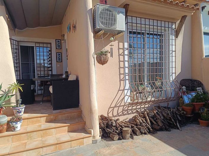 Image No.4-2 Bed Villa for sale